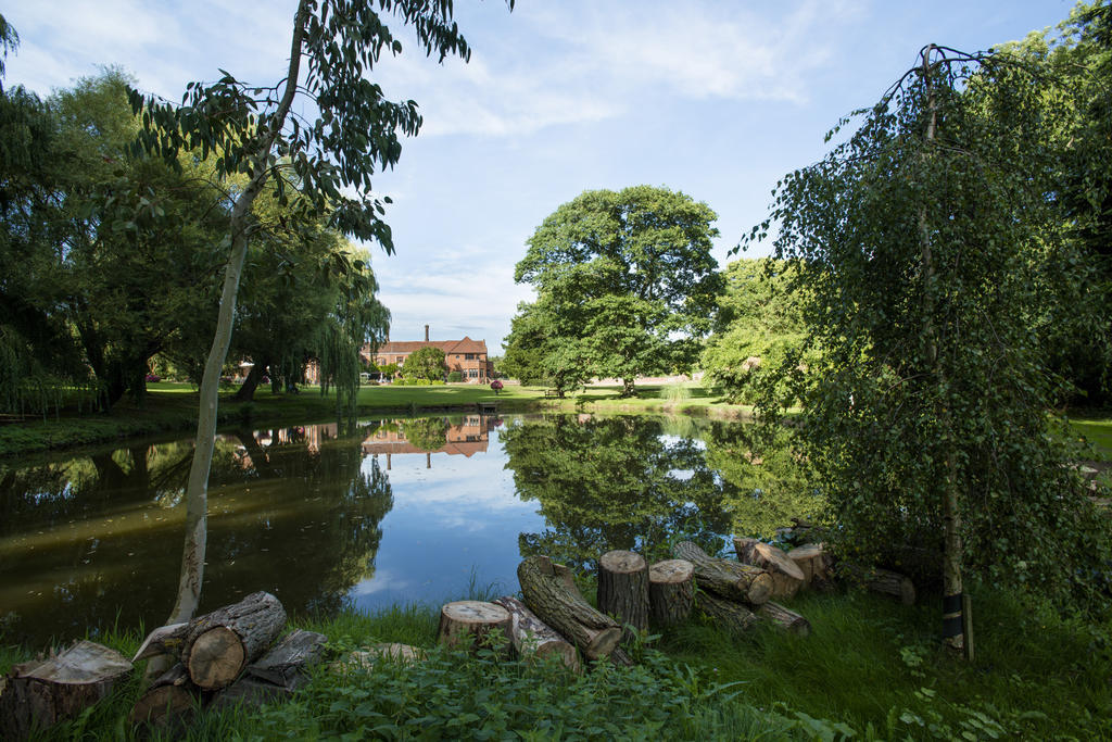 וודברידג' Seckford Hall Hotel & Spa מראה חיצוני תמונה